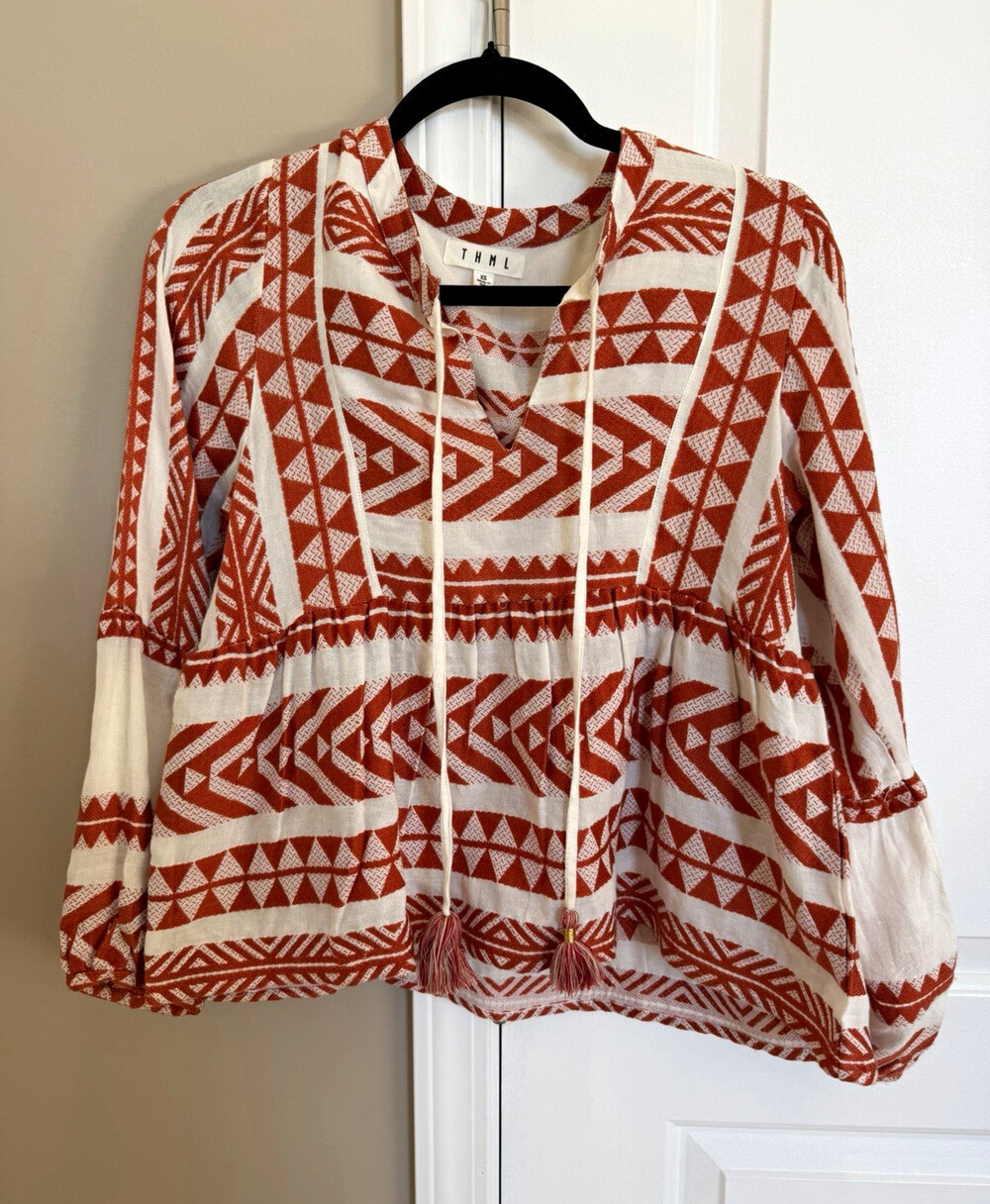 THML Women's Geometric Hooded Tassel Tunic Blouse V-Neck 3/4 Sleeve XS Rust
